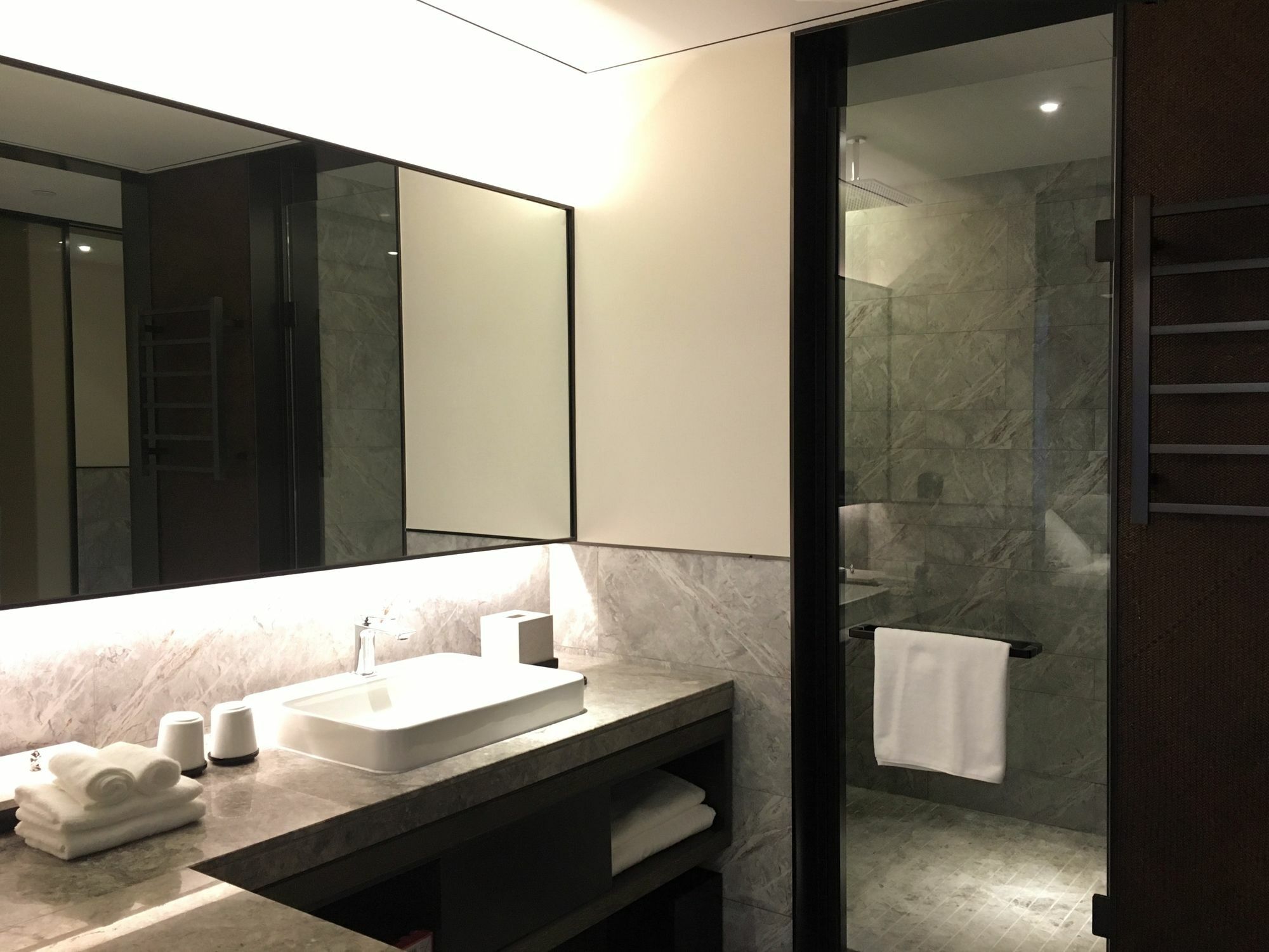 Joya Xujiahui Hotel