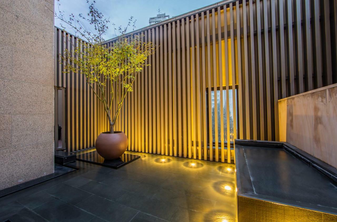 Hotel Joya Xujiahui 5*